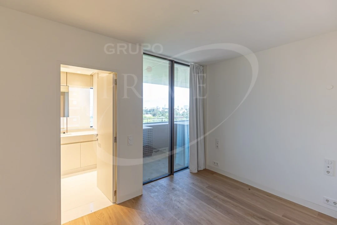 Apartamento T3 para Venda em Aldoar, Foz do Douro e Nevogilde Foto 27