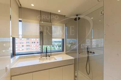 Apartamento T3 para Venda em Aldoar, Foz do Douro e Nevogilde
