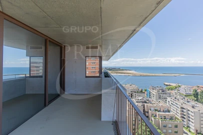 Apartamento T3 para Venda em Aldoar, Foz do Douro e Nevogilde