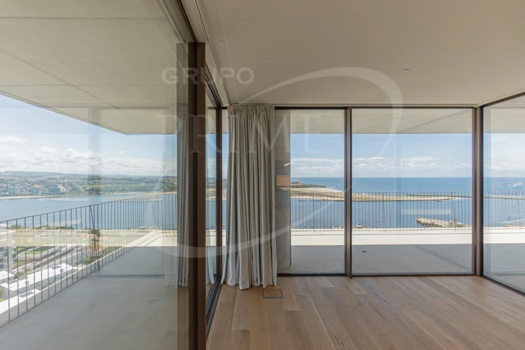 Apartamento T3 para Venda em Aldoar, Foz do Douro e Nevogilde Foto 4
