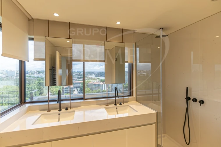 Apartamento T3 para Venda em Aldoar, Foz do Douro e Nevogilde Foto 18