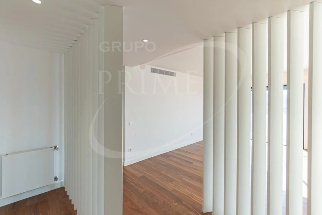 Apartamento T3 para Arrendamento em Lordelo do Ouro e Massarelos Foto 10