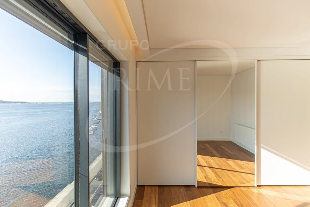 Apartamento T3 para Arrendamento em Lordelo do Ouro e Massarelos Foto 28