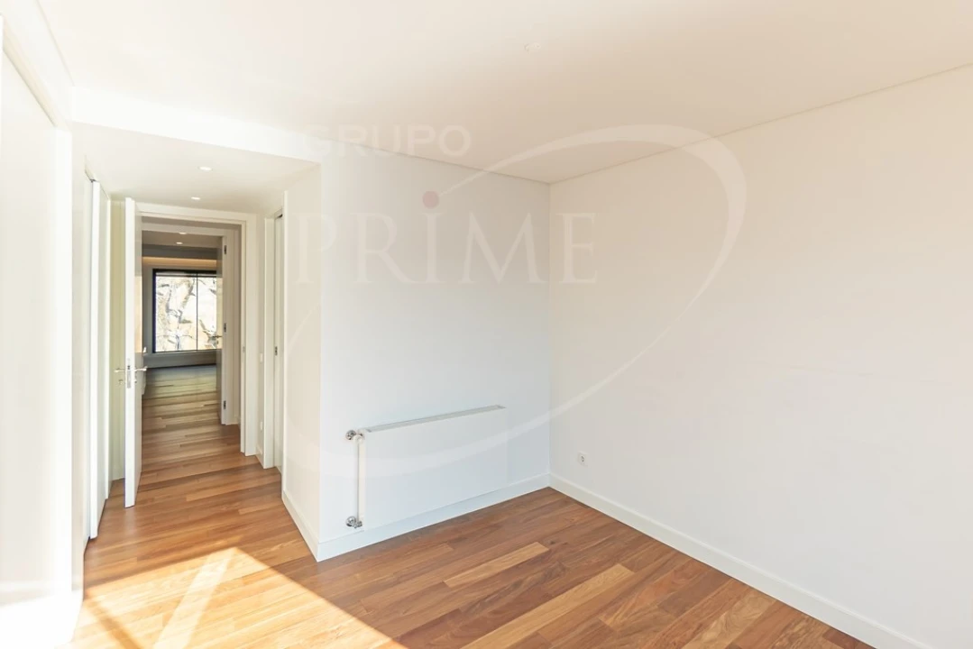 Apartamento T3 para Arrendamento em Lordelo do Ouro e Massarelos Foto 29