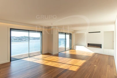 Apartamento T3 para Arrendamento em Lordelo do Ouro e Massarelos