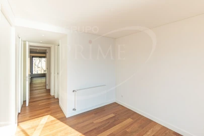 Apartamento T3 para Arrendamento em Lordelo do Ouro e Massarelos