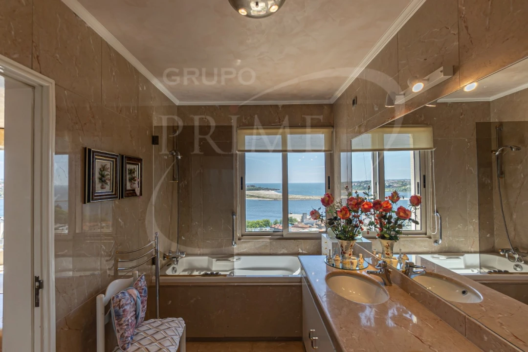 Apartamento T6 para Venda em Aldoar, Foz do Douro e Nevogilde Foto 7