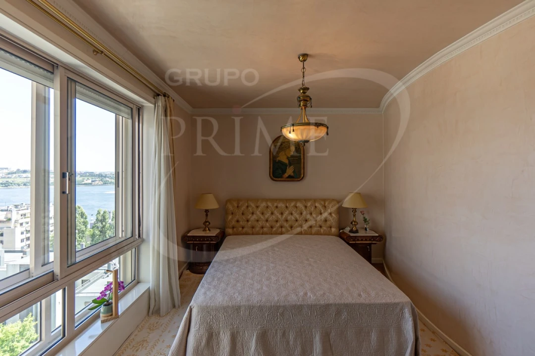 Apartamento T6 para Venda em Aldoar, Foz do Douro e Nevogilde Foto 9
