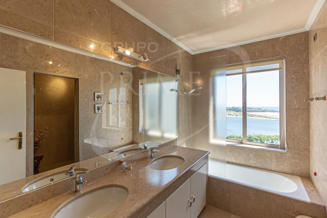 Apartamento T6 para Venda em Aldoar, Foz do Douro e Nevogilde Foto 31