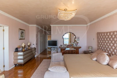 Apartamento T6 para Venda em Aldoar, Foz do Douro e Nevogilde
