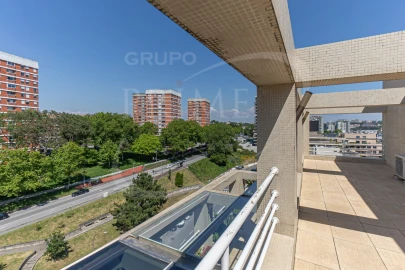 Apartamento T6 para Venda em Aldoar, Foz do Douro e Nevogilde