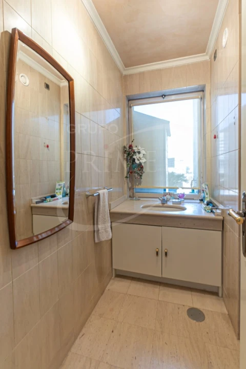 Apartamento T6 para Venda em Aldoar, Foz do Douro e Nevogilde