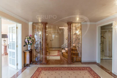 Apartamento T6 para Venda em Aldoar, Foz do Douro e Nevogilde