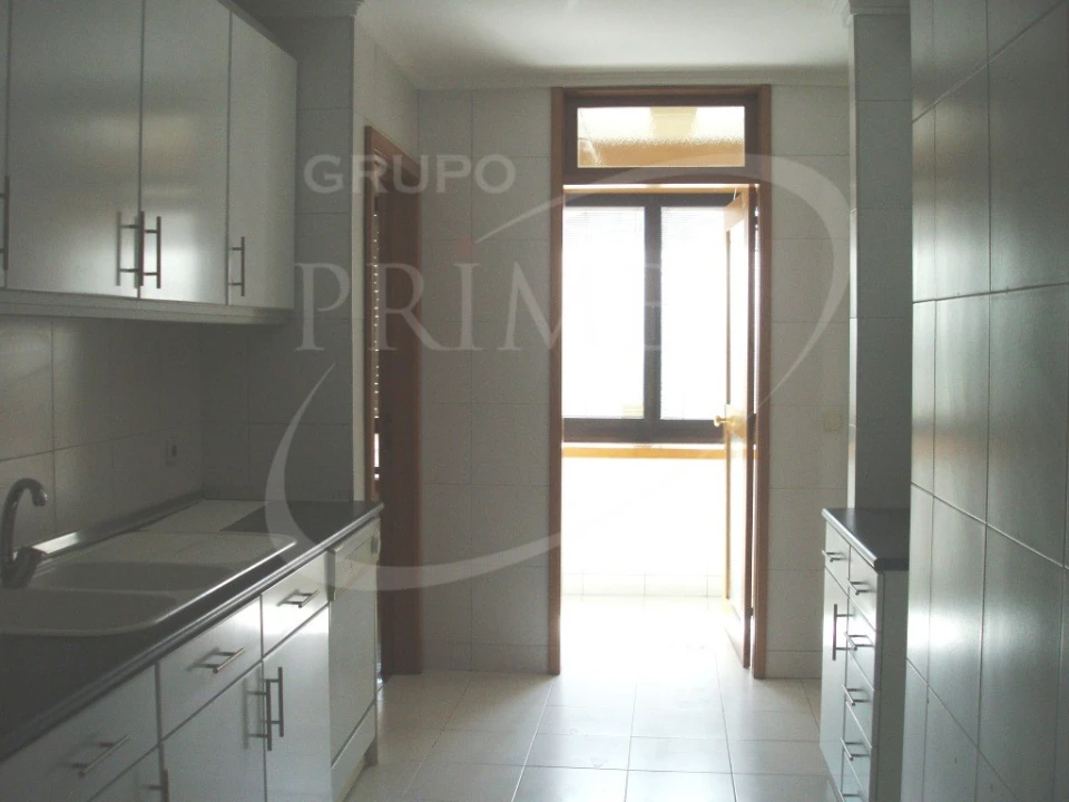 Apartamento T3 para Arrendamento em Aldoar, Foz do Douro e Nevogilde Foto 20