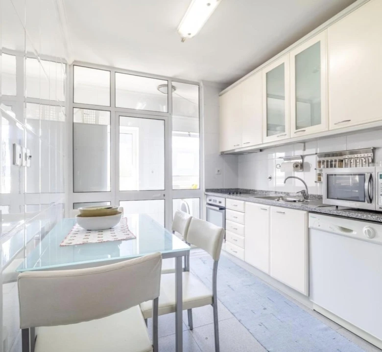 Apartamento T2 para Venda em Santa Marinha e São Pedro da Afurada Foto 8