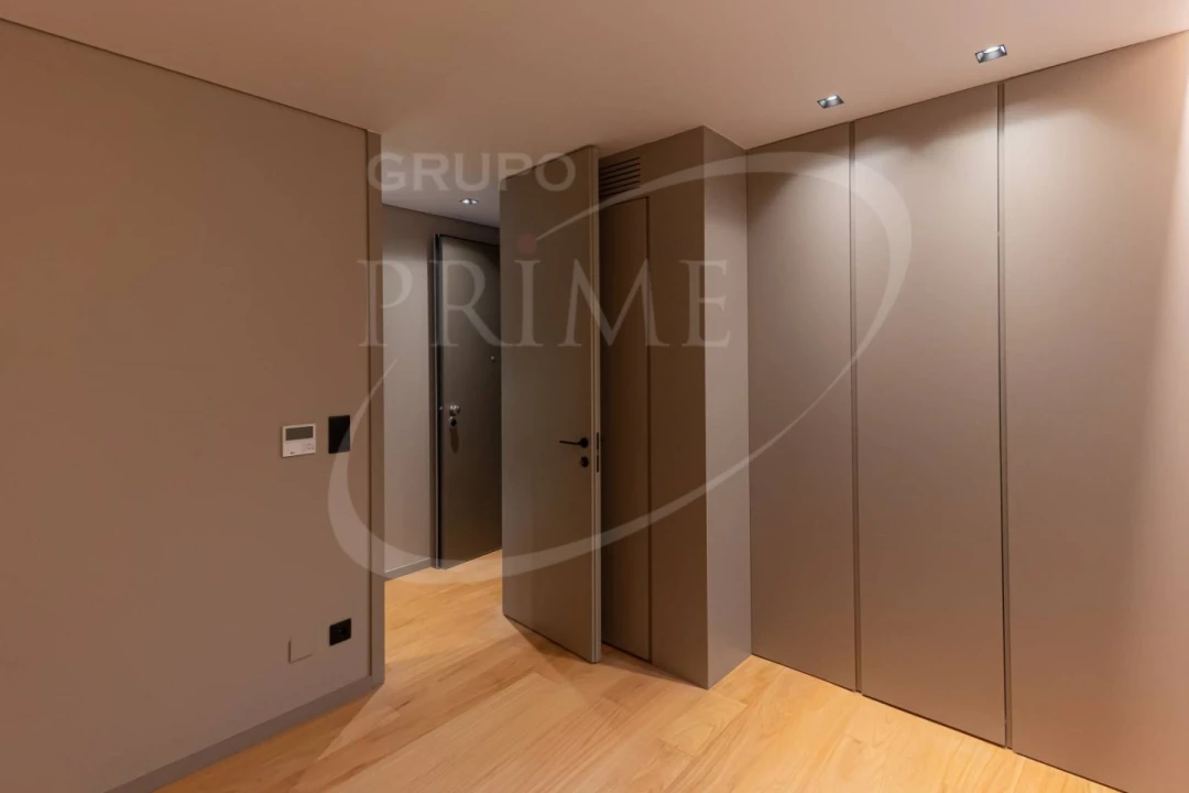 Apartamento T1 para Arrendamento em Aldoar, Foz do Douro e Nevogilde Foto 12