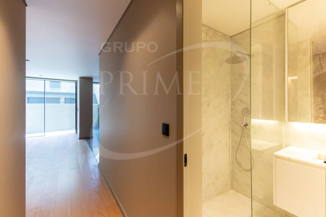 Apartamento T1 para Arrendamento em Aldoar, Foz do Douro e Nevogilde Foto 16