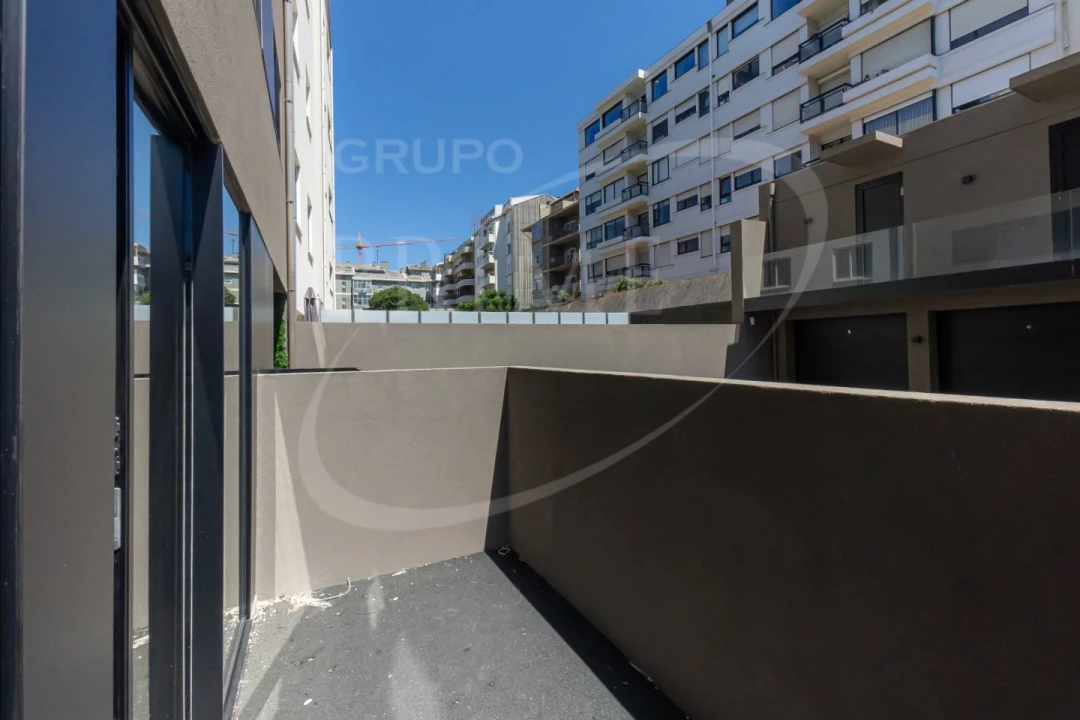 Apartamento T1 para Arrendamento em Aldoar, Foz do Douro e Nevogilde Foto 24