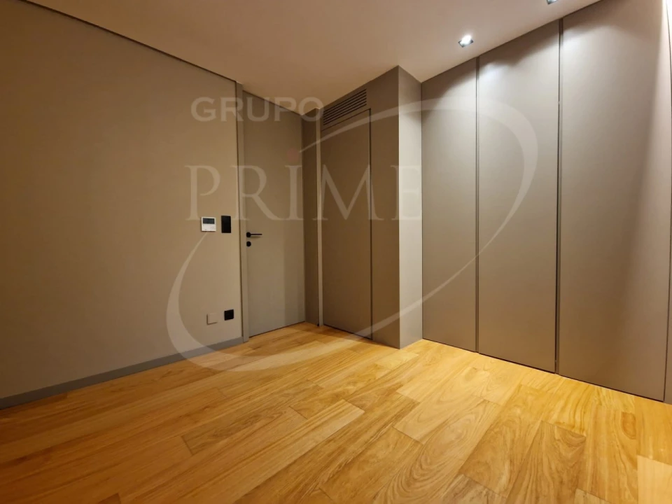 Apartamento T1 para Arrendamento em Aldoar, Foz do Douro e Nevogilde Foto 11