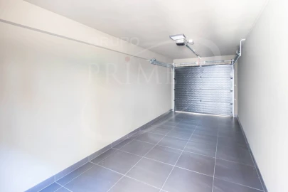 Apartamento T1 para Arrendamento em Aldoar, Foz do Douro e Nevogilde