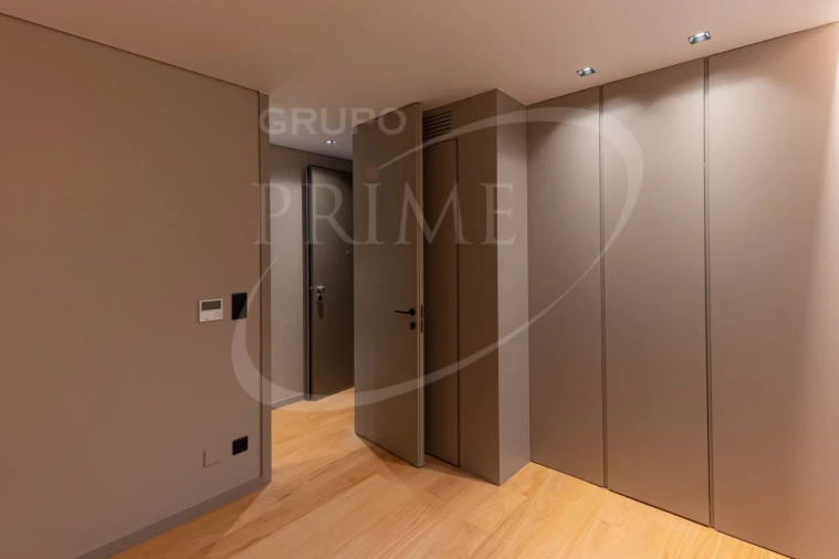 Apartamento T1 para Arrendamento em Aldoar, Foz do Douro e Nevogilde Foto 12