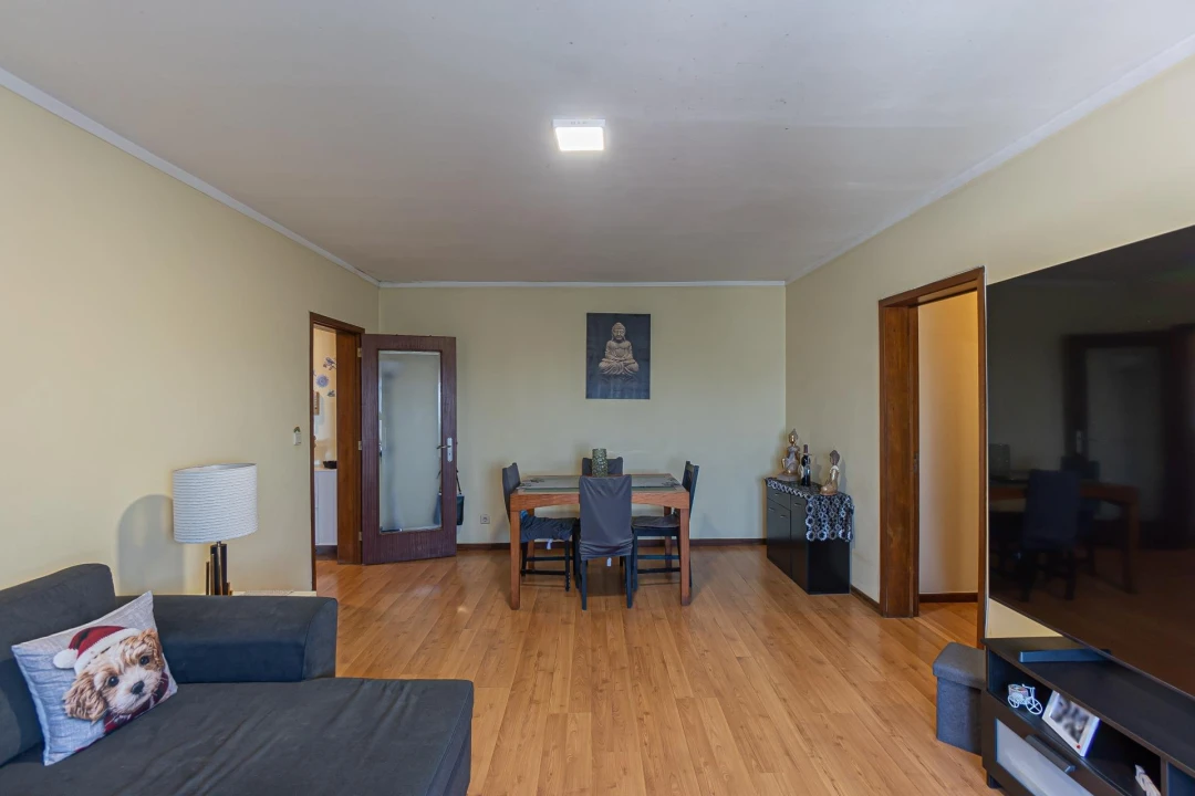 Apartamento T2 para Venda em Ramalde Foto 13