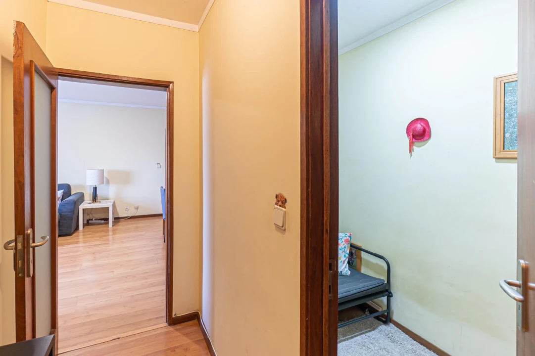 Apartamento T2 para Venda em Ramalde Foto 16