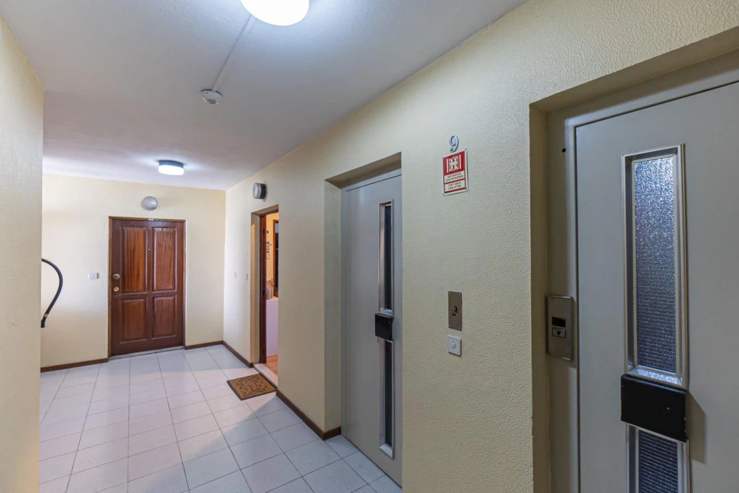 Apartamento T2 para Venda em Ramalde Foto 4