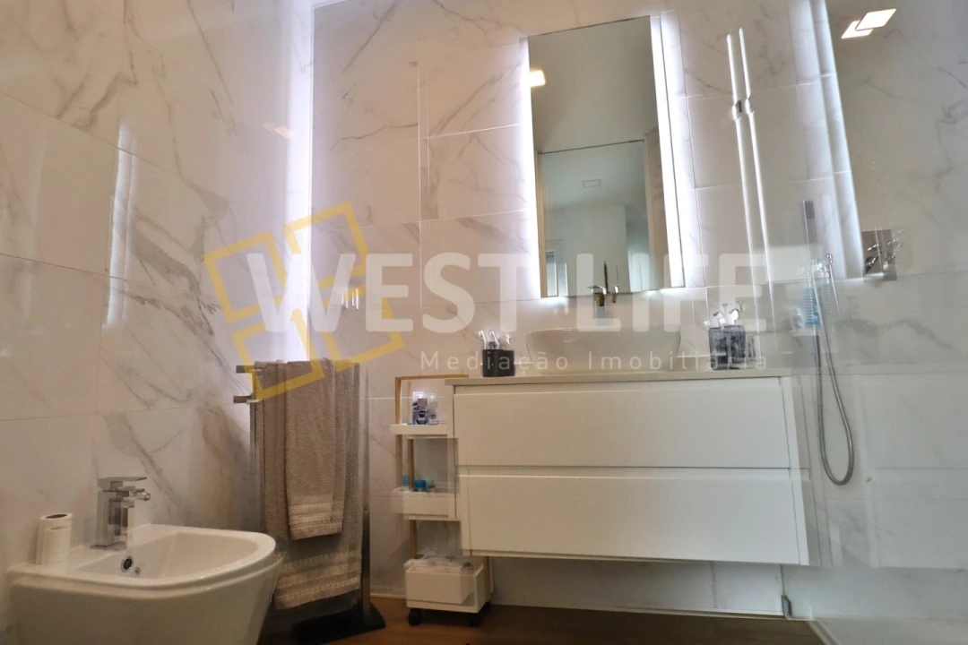 Apartamento T1 para Arrendamento em Silveira Foto 13