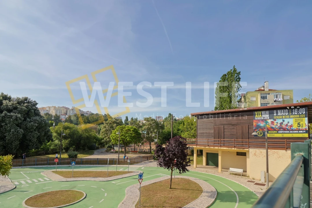 Apartamento T2 para Venda em Falagueira-Venda Nova Foto 4