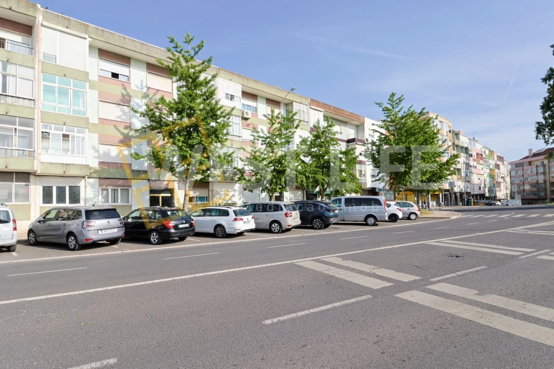Apartamento T2 para Venda em Falagueira-Venda Nova Foto 10