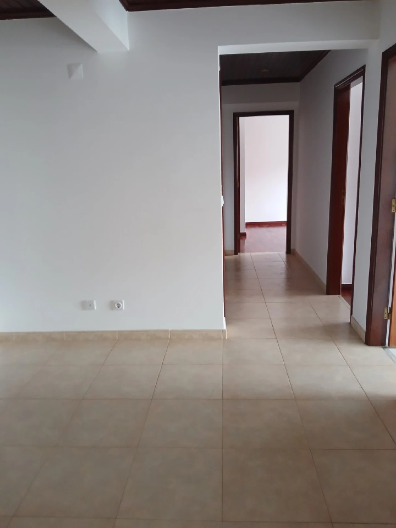 Apartamento T2 para Arrendamento em Algueirão-Mem Martins Foto 10