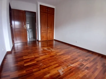 Apartamento T2 para Arrendamento em Algueirão-Mem Martins