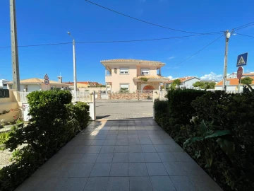 Moradia T4 para Venda em São Jacinto