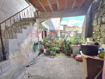 Moradia T1 para Venda em Pindelo dos Milagres