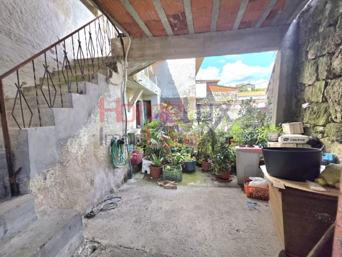 Moradia T1 para Venda em Pindelo dos Milagres Foto 40