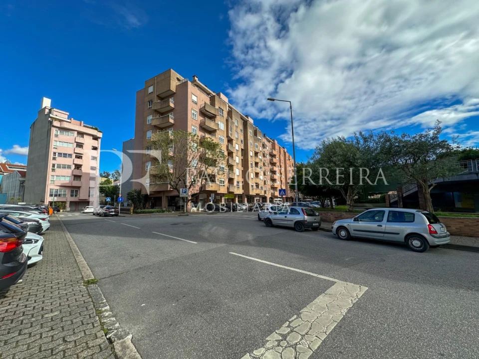 Loja para Venda em Vila Nova de Famalicão e Calendário Foto 11