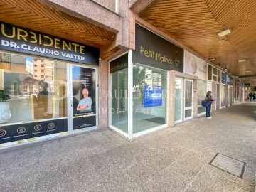 Loja para Venda em Vila Nova de Famalicão e Calendário