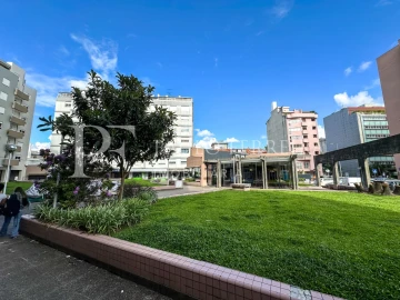 Loja para Venda em Vila Nova de Famalicão e Calendário