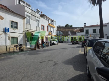 Loja para Venda em Lagos (São Sebastião e Santa Maria)