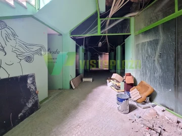 Loja para Venda em Lagos (São Sebastião e Santa Maria)
