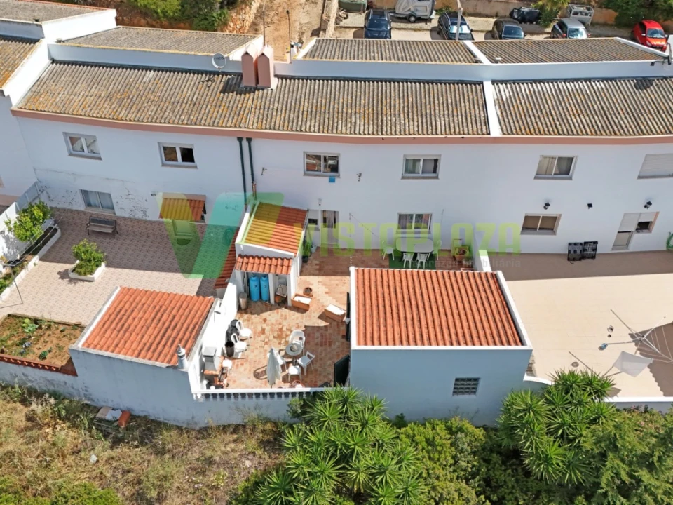 Moradia T2 para Venda em Luz Foto 3