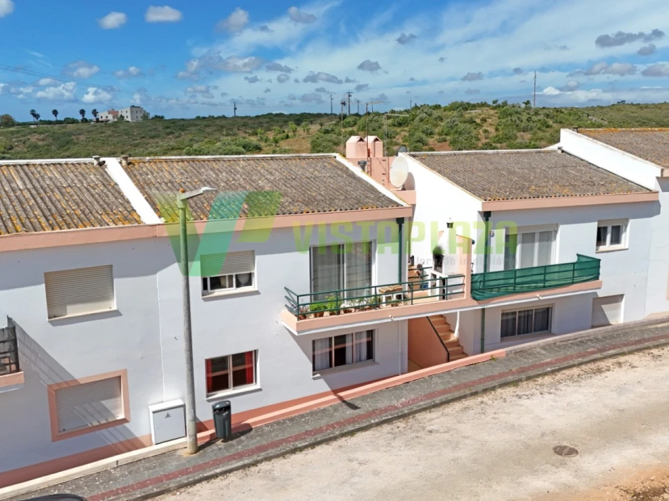 Moradia T2 para Venda em Luz Foto 1