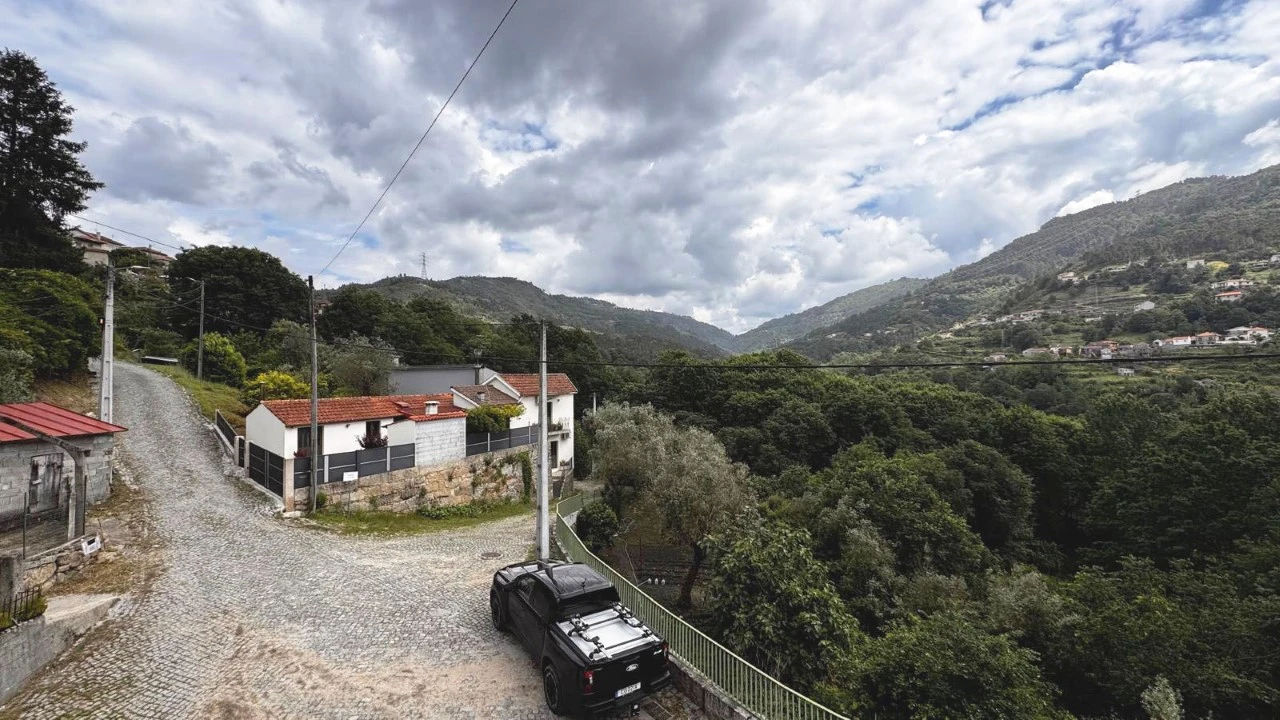 Moradia T4 para Venda em Padronelo Foto 19