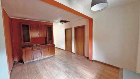 Moradia T4 para Venda em Padronelo
