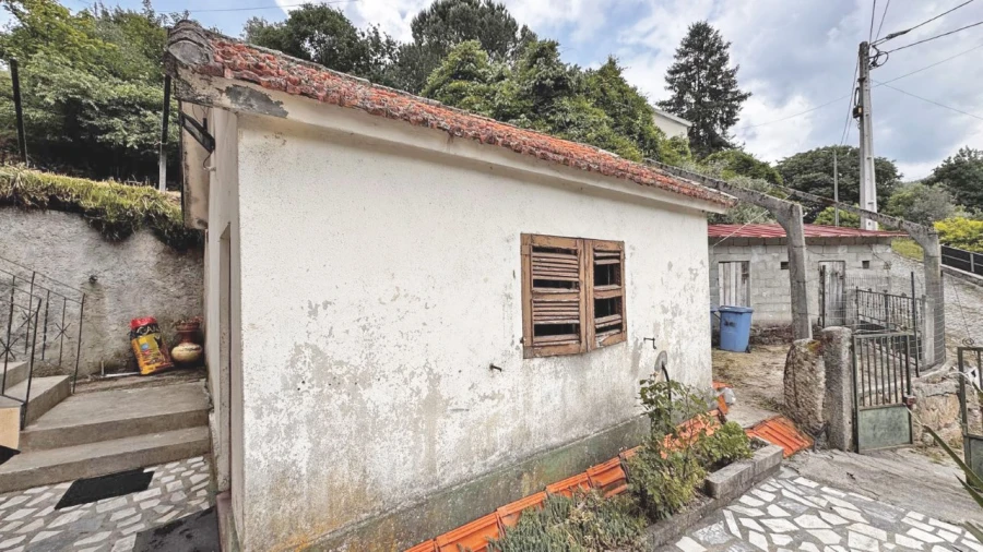 Moradia T4 para Venda em Padronelo Foto 21