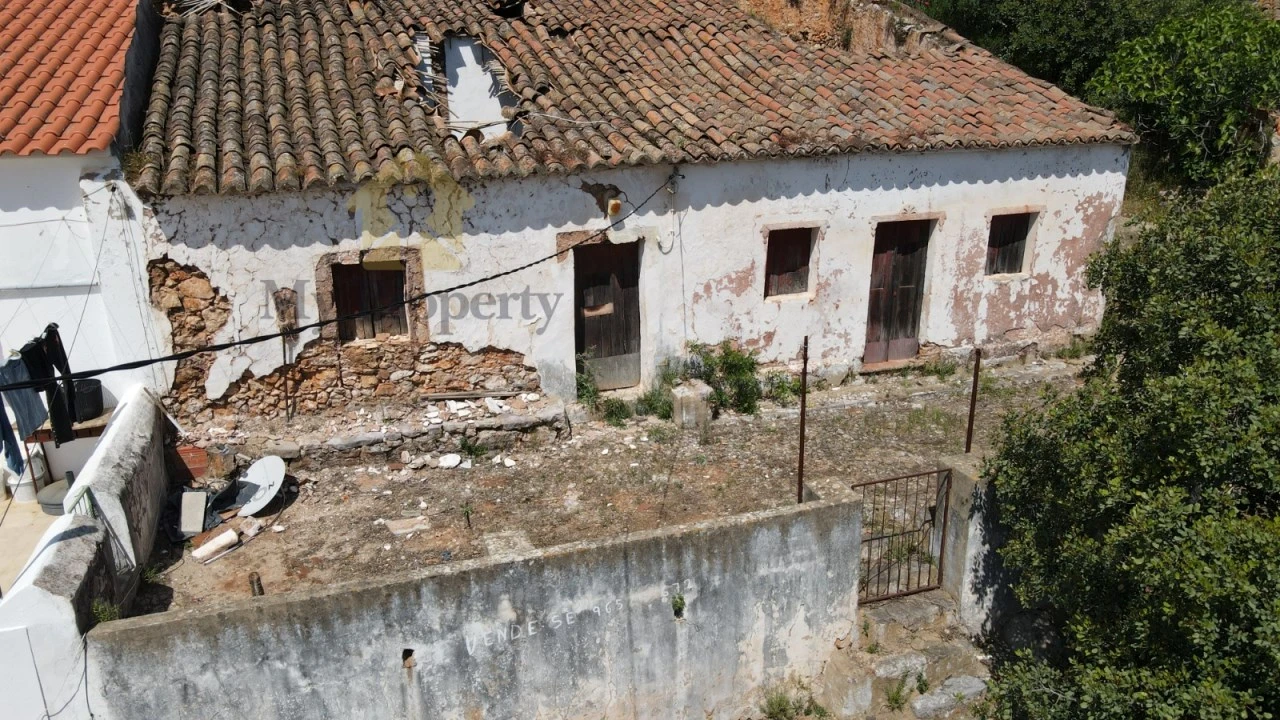 Quinta T2 para Venda em São Bartolomeu de Messines Foto 1