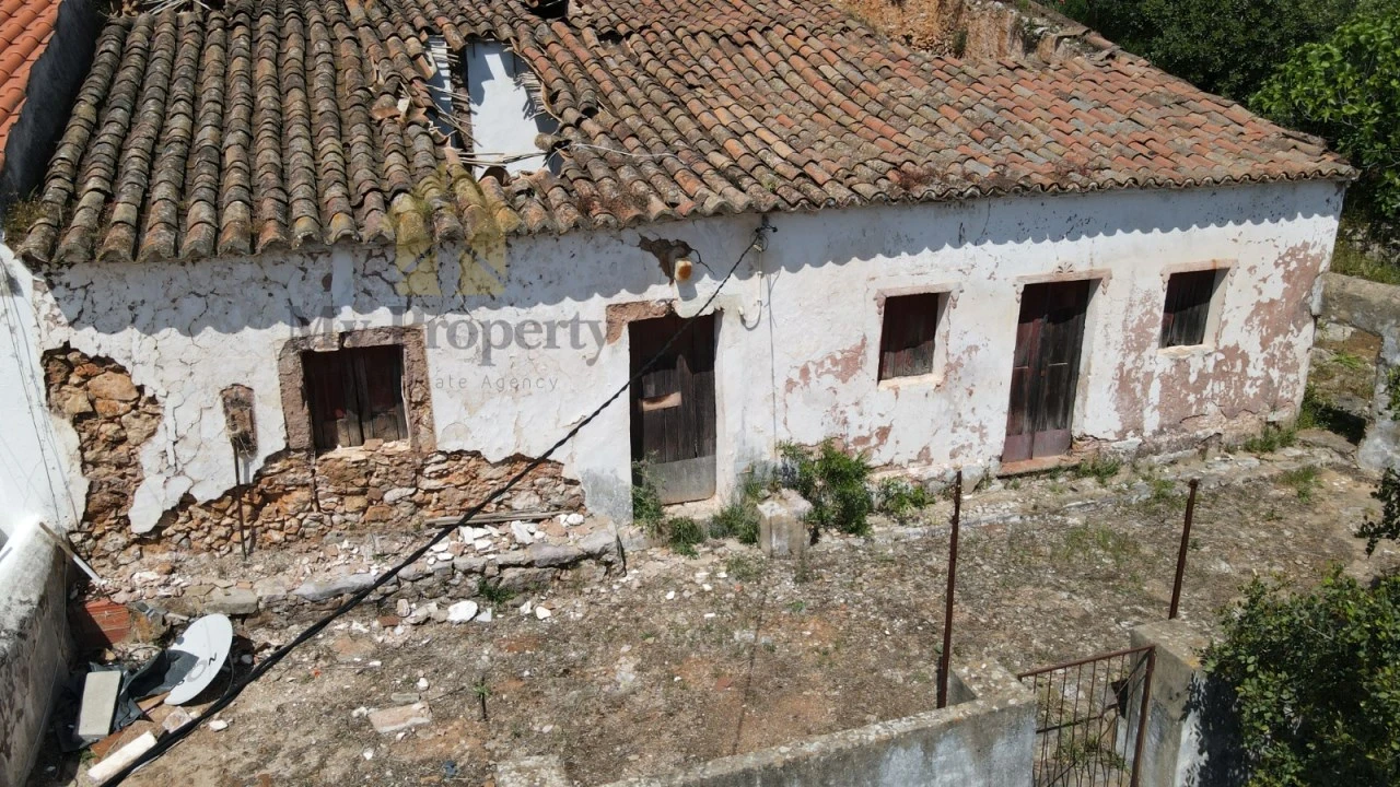 Quinta T2 para Venda em São Bartolomeu de Messines Foto 2