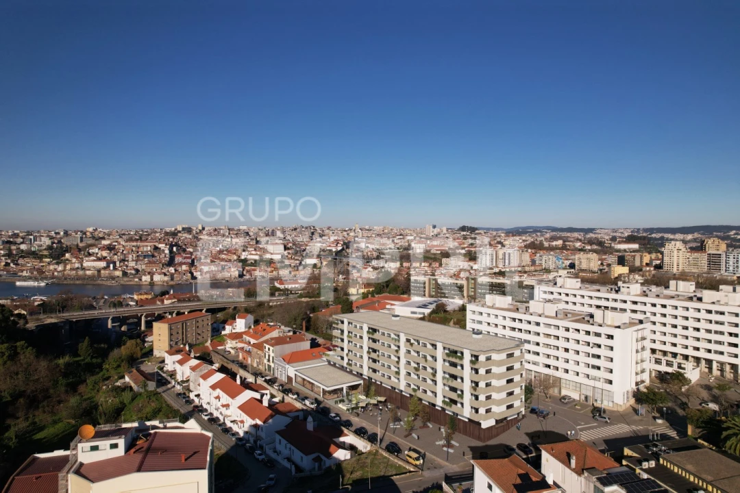 Loja para Venda em Santa Marinha e São Pedro da Afurada Foto 5