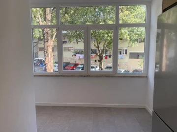 Apartamento T3 para Arrendamento em Santa Clara